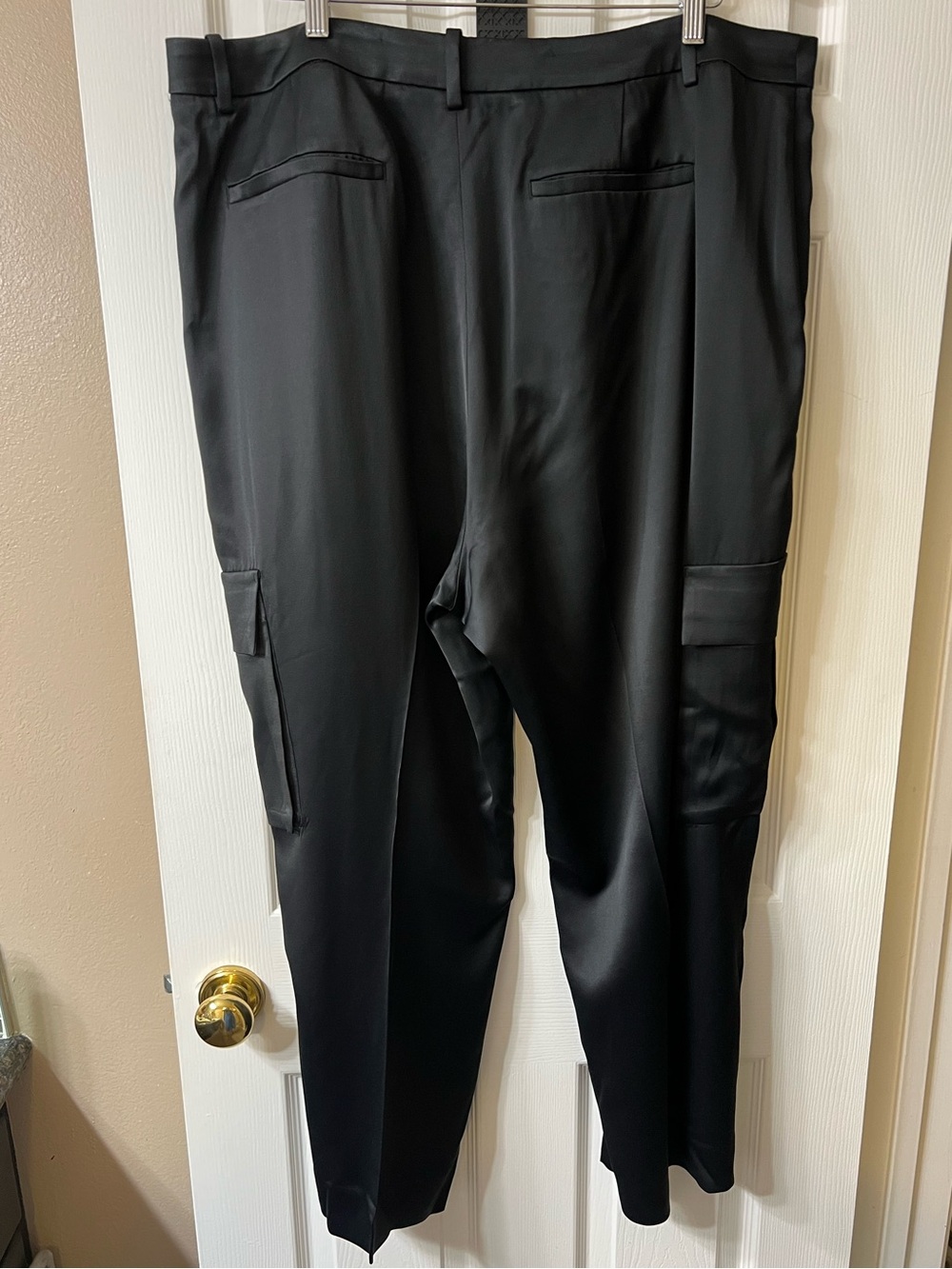 Banana Republic Black Cargo Dress Pants - Sleek Satin Style - Picture 2 of 6